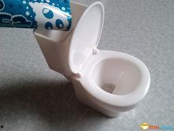 马桶最新的爆料,马桶革命性新功能，颠覆传统家居体验！